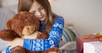 Kind ohne Antrieb und mit Stimmungstiefs: Kontrolle und Therapie könnten nötig sein, rät die Psychologie