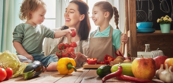 Hilfreiche Tipps: So spart man Zeit beim Kochen für die ganze Familie