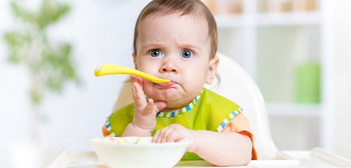 So lernen Babys und Kleinkinder selbstständig zu essen