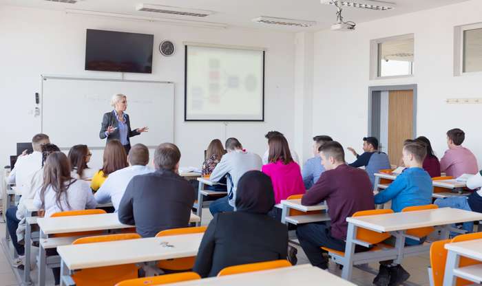 In dieser Fachrichtung gibt es spezielle Studiengänge, die an zahlreichen Universitäten und Hochschulen angeboten werden. ( Foto: Adobe Stock - as-artmedia ) 