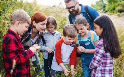 Erzieher sind heute vermehrt als pädagogische Fachkräfte in der frühkindlichen Bildung und Betreuung tätig. (Foto: AdobeStock - Halfpoint 291518868)