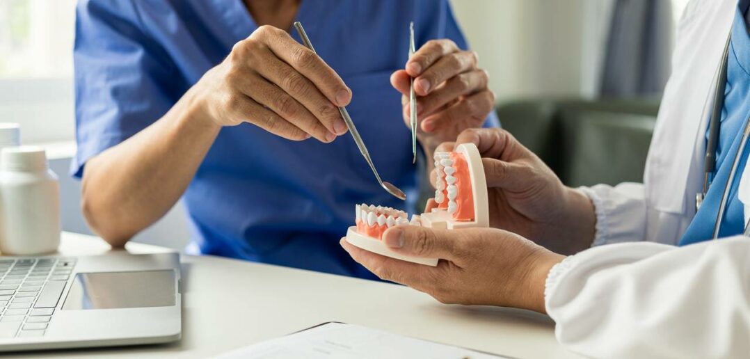 Wie viele Zähne hat ein Mensch: Von Milchgebiss, zweiten Zähnen und warum wir überhaupt kauen können (Foto: AdobeStock - 611185309 ArLawKa)