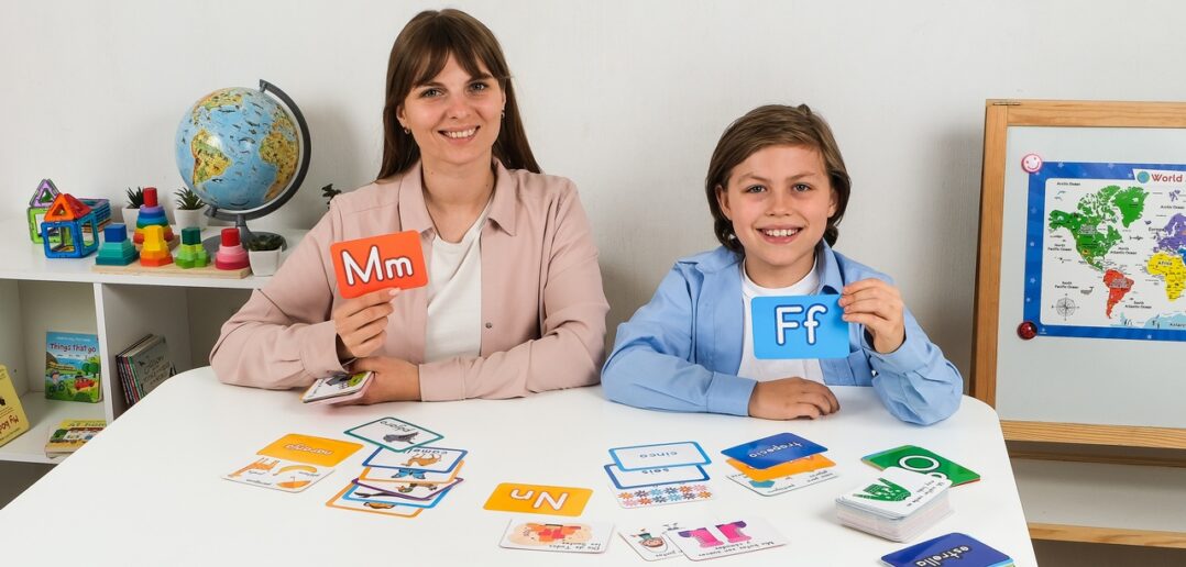 Lernspiele für Vorschulkinder: Vorbereitung auf die Schule ohne Druck (Foto: AdobeStock - Jan - 1743582612)