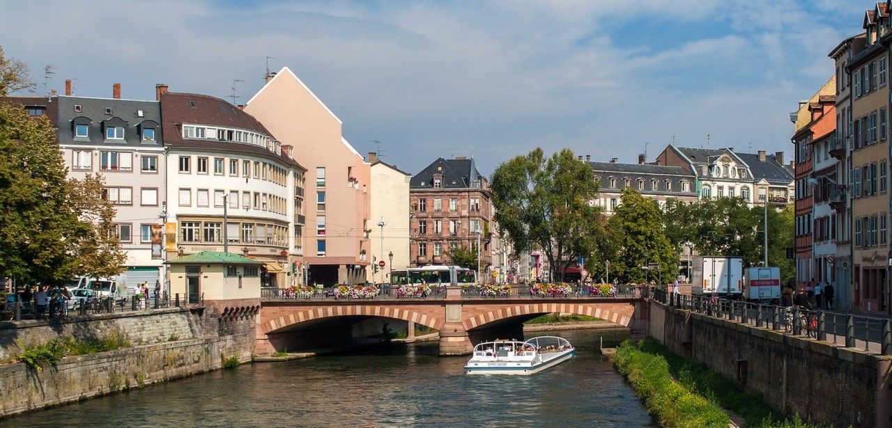 Vogelsbergkreis bietet 14 bis 27-Jährige spannende EU-Bildungsreise nach (Foto: AdobeStock - Leonid Andronov - 44662479.jpeg)